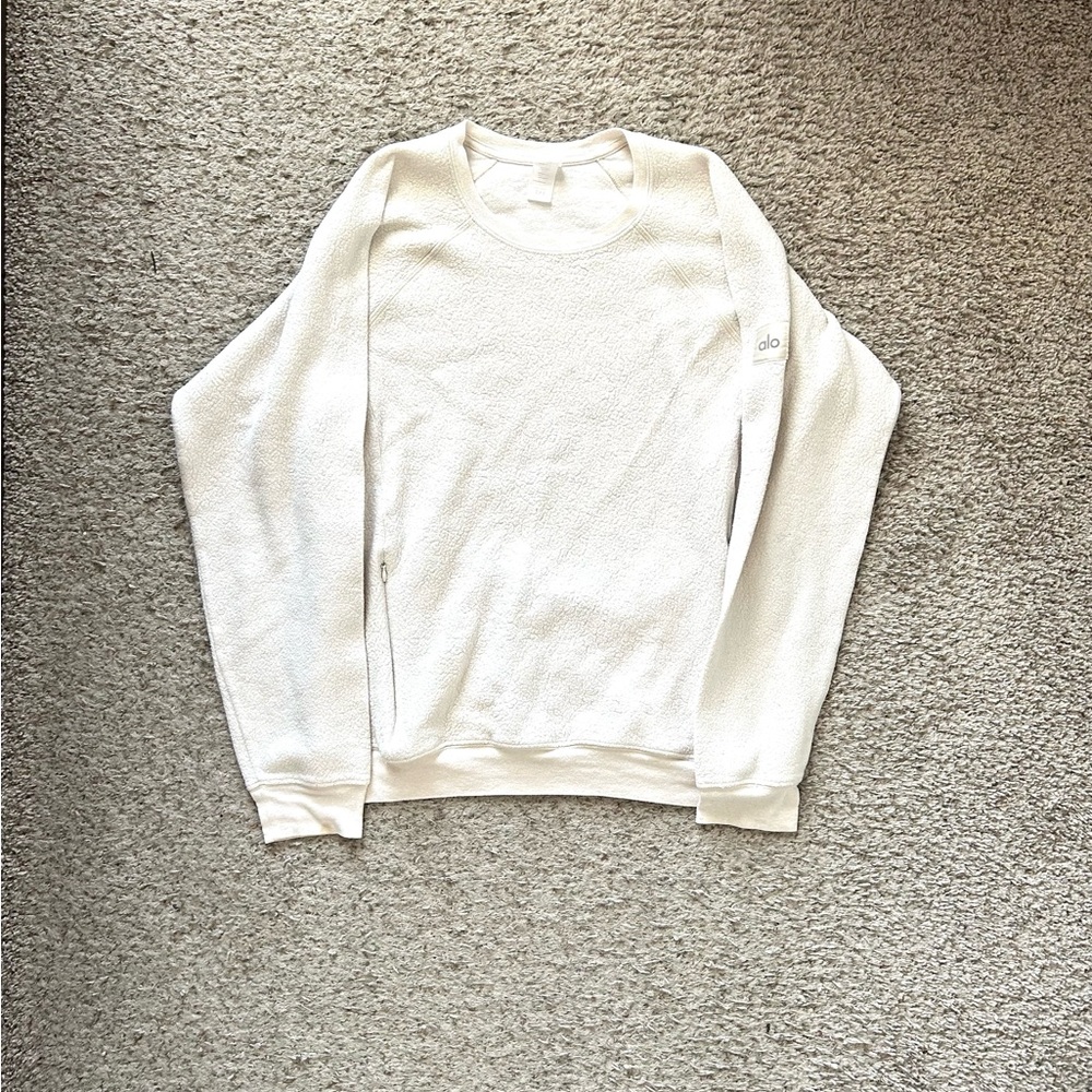 Alo yoga white cream fleece sweatshirt